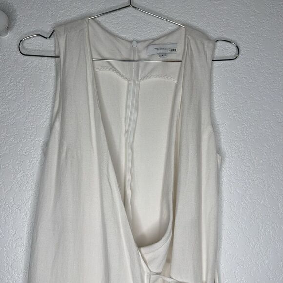 Rosetta Getty Collective | White Apron Linen
Jumpsuit Size 8 - Picture 4 of 16